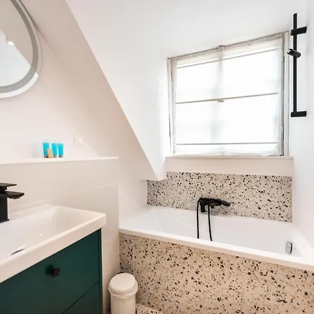 Lejlighed Comfortable Old Town By Bookinghost