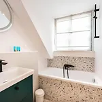 Apartman Comfortable Old Town By Bookinghost