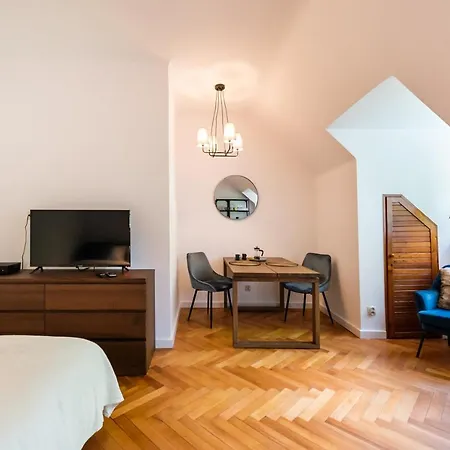 Comfortable Old Town By Bookinghost *