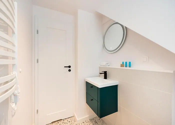 Comfortable Old Town By Bookinghost Apartman