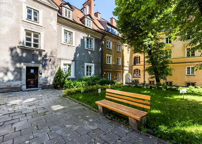 Comfortable Old Town By Bookinghost Apartman *