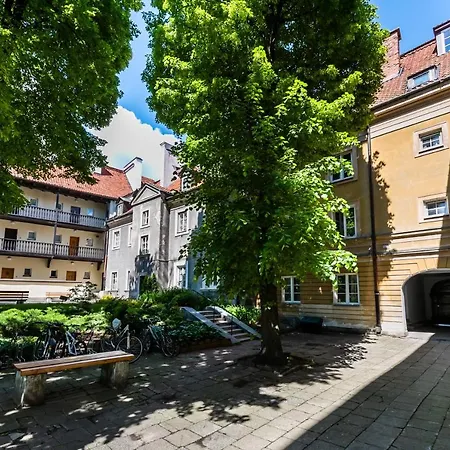 Lägenhet Comfortable Old Town By Bookinghost