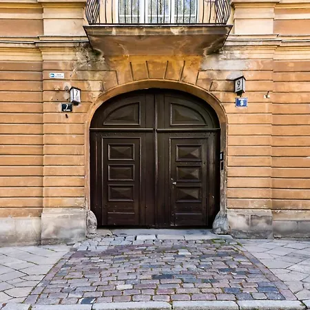 Comfortable Old Town Apartament *